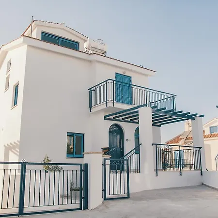 Villa Ayios Therissos Holiday Upper Floor House 33 Polis