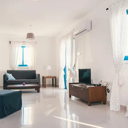 Villa Ayios Therissos Holiday Upper Floor House 33 Polis